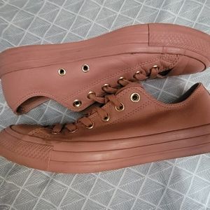 Mono leather Converse